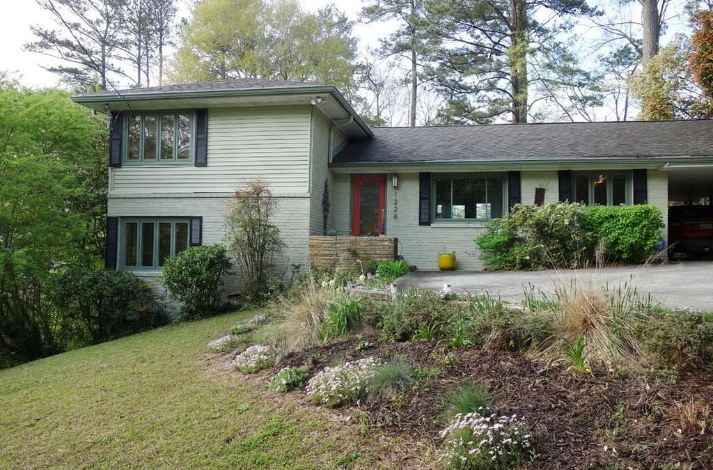 4 bedroom, 1,760 sq ft single family residence sold at 1228 CAROL Lane, Atlanta, GA 30306