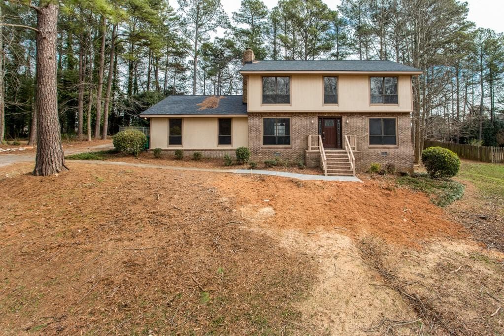 816 Chesterfield Drive, Lawrenceville, GA 30044 — most recent listing photo