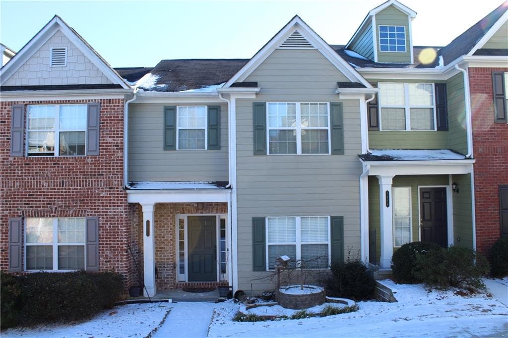 3 bedroom, 1,528 sq ft townhouse sold at 1431 Bay Overlook Drive, Woodstock, GA 30188