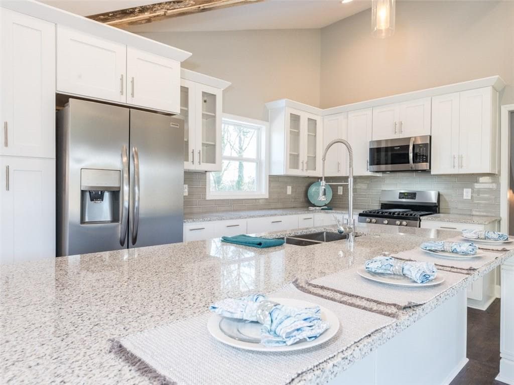 3 bedroom, 2,083 sq ft single family residence sold at 2954 Gena Drive, Decatur, GA 30032