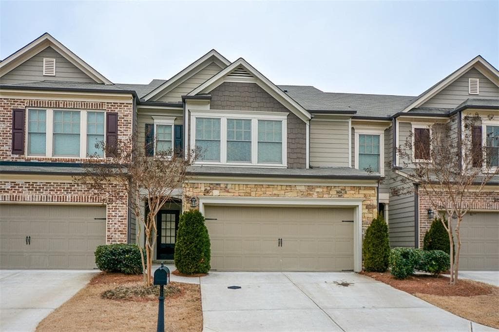 3 bedroom, 1,915 sq ft townhouse sold at 785 Duberry Street, Alpharetta, GA 30004