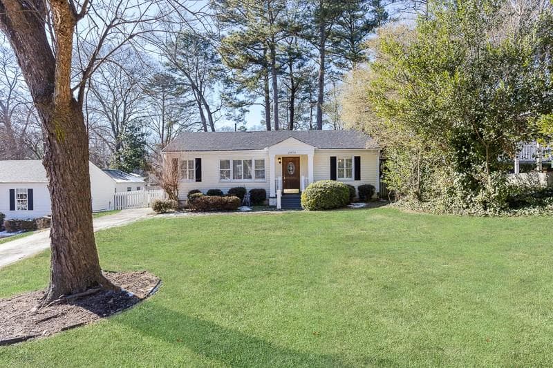 3 bedroom single family residence sold at 2970 Surrey Lane, Brookhaven, GA 30341