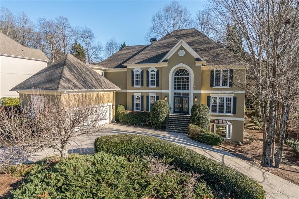 5 bedroom, 3,904 sq ft single family residence sold at 1020 Palmetto Dunes Drive, Johns Creek, GA 30097
