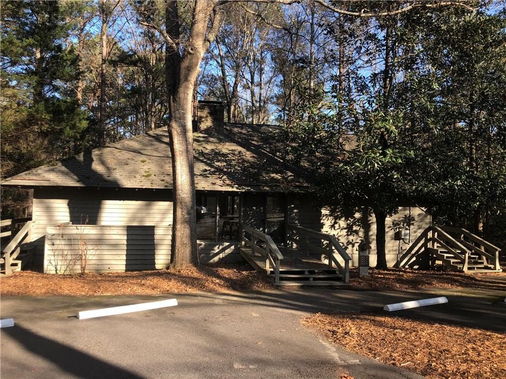 4 bedroom, 2,630 sq ft townhouse sold at 1431 Oak Creek Circle, Pine Mountain, GA 31822