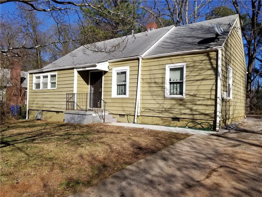 3 bedroom, 1,036 sq ft single family residence sold at 1388 SW Lockwood Drive, Atlanta, GA 30311