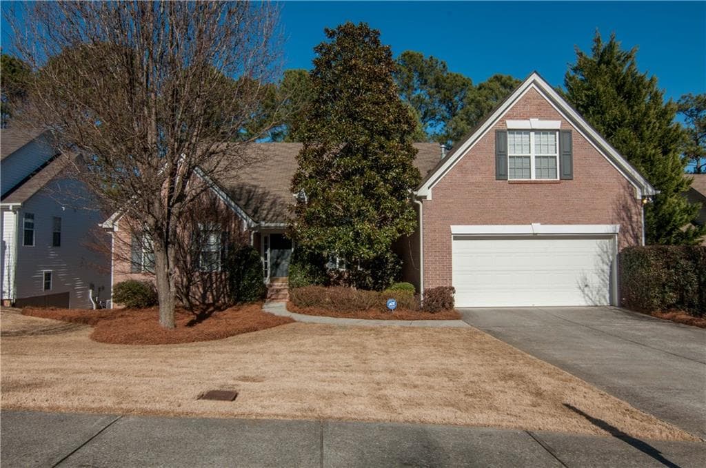 4 bedroom, 4,139 sq ft single family residence sold at 2462 Oak Bluff Drive, Dacula, GA 30019