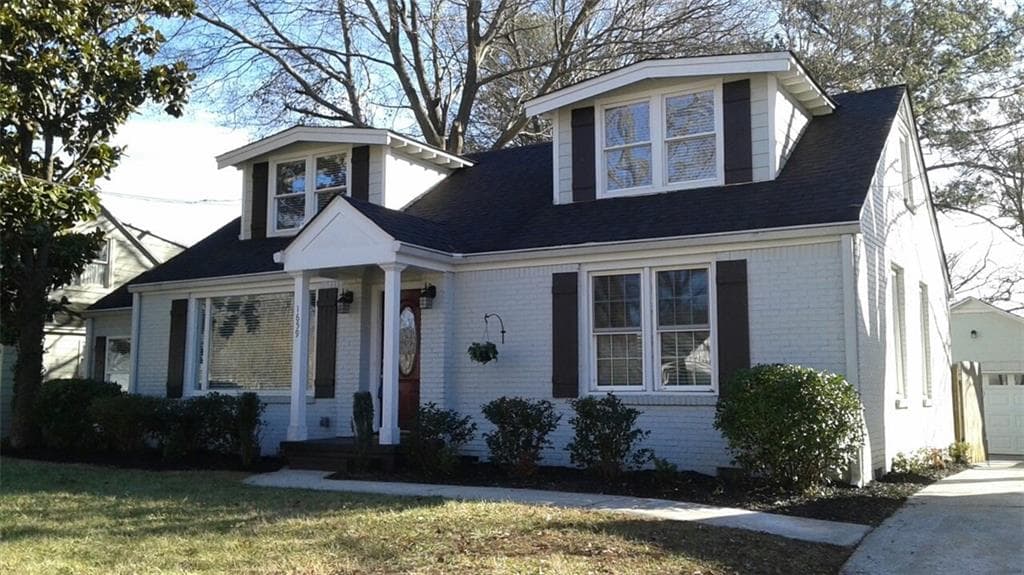 4 bedroom, 1,924 sq ft single family residence sold at 1659 May Avenue, Atlanta, GA 30316