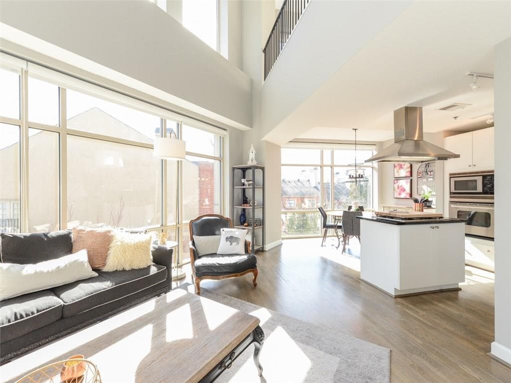 2626 Peachtree Road 411, Atlanta, GA 30305 — most recent listing photo