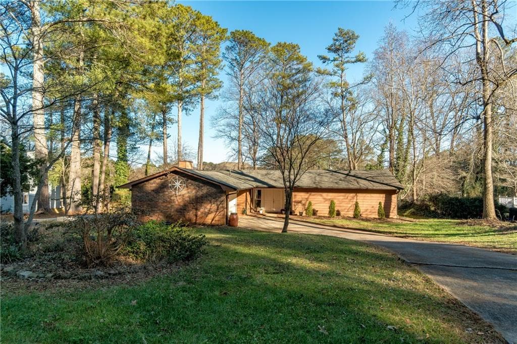 4055 Meadow Way, Marietta, GA 30066 — most recent listing photo