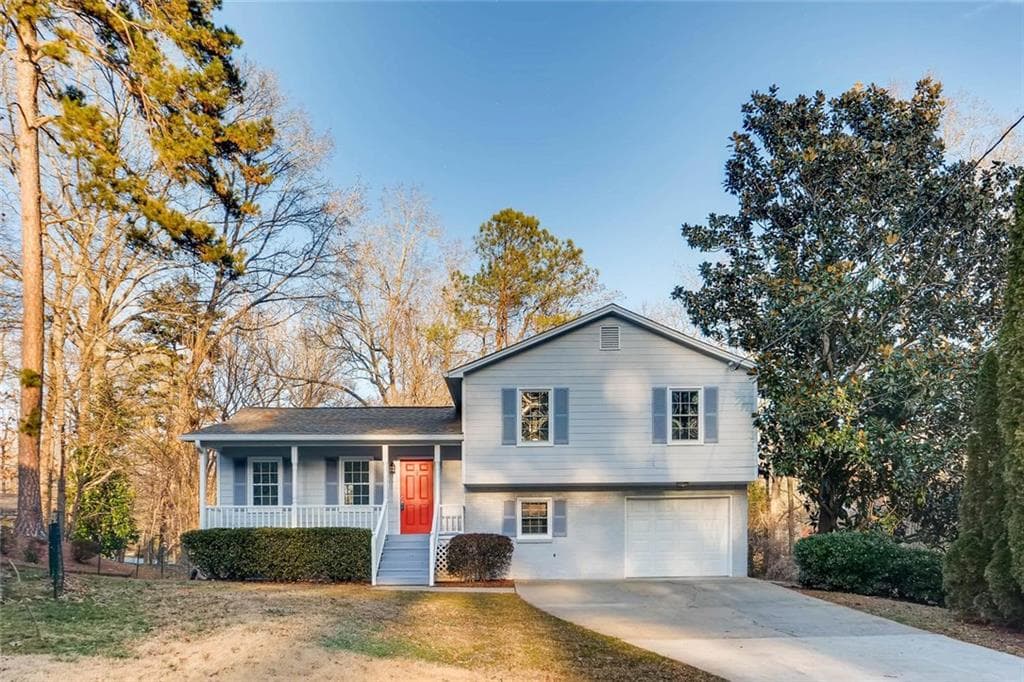 3 bedroom, 1,778 sq ft single family residence sold at 3242 Valaire Drive, Decatur, GA 30033