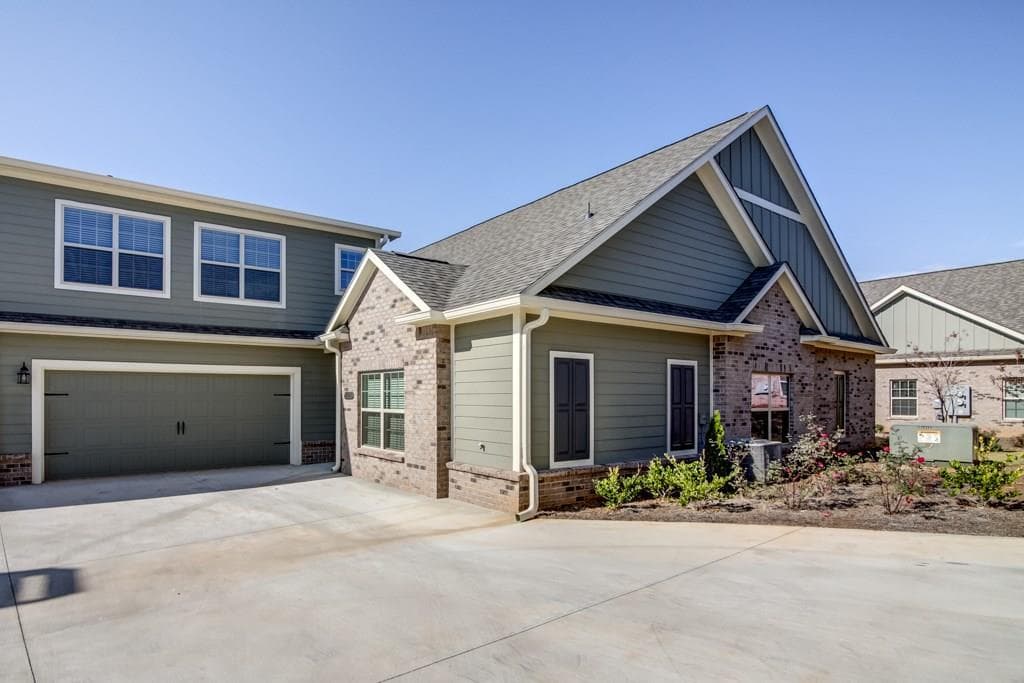 1956 Grove Field Lane 32B, Marietta, GA 30064 — most recent listing photo