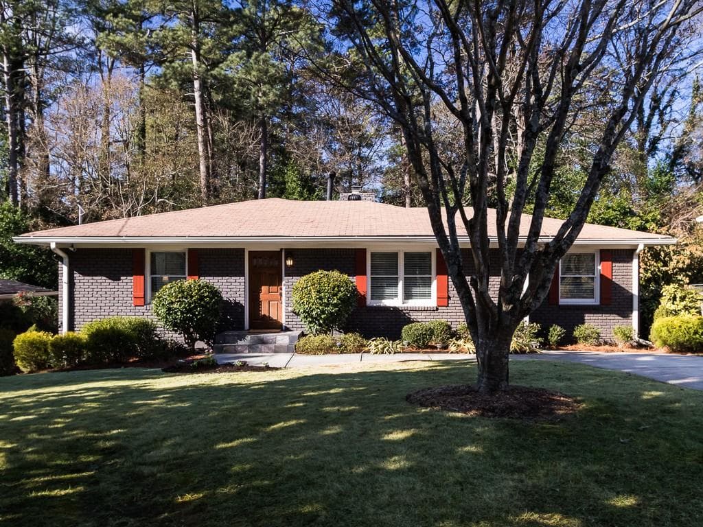 2262 Fairway Circle, Brookhaven, GA 30319 — most recent listing photo