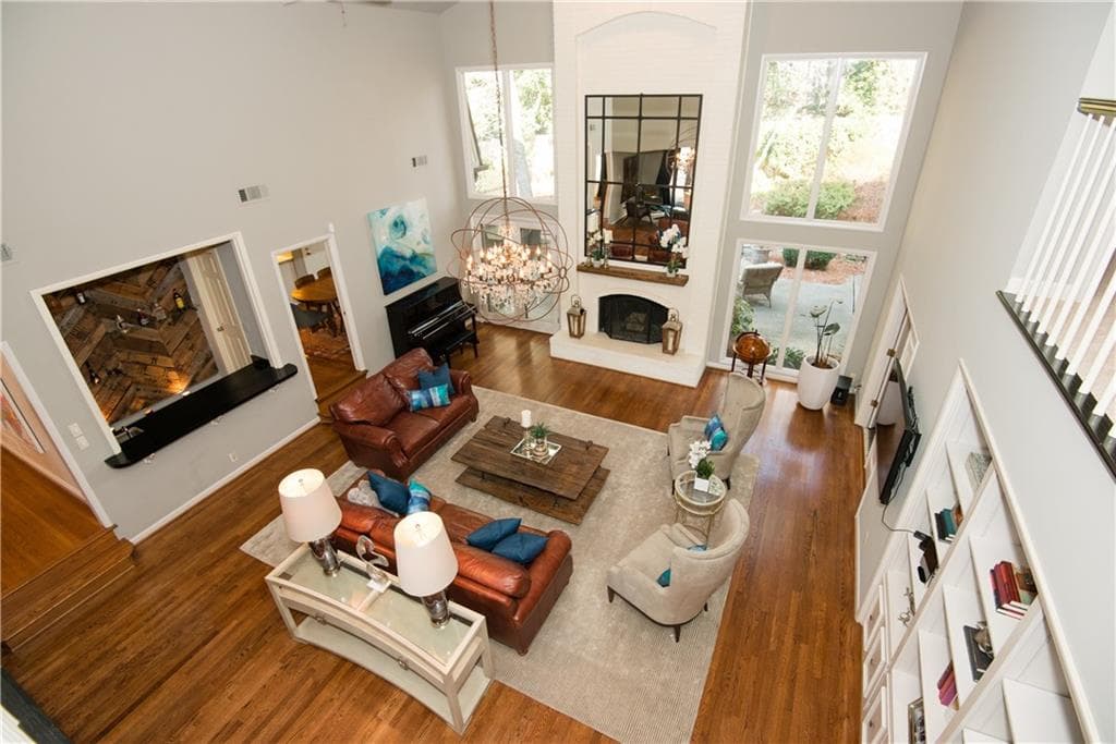 4 bedroom, 4,175 sq ft single family residence sold at 1178 Roxboro Cove, Atlanta, GA 30324
