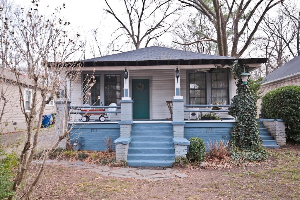 3 bedroom, 1,260 sq ft single family residence sold at 955 Hall Place, Atlanta, GA 30318