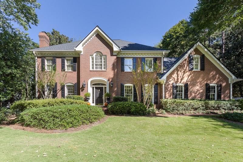 4 bedroom, 3,892 sq ft single family residence sold at 751 Arden Close, Atlanta, GA 30327