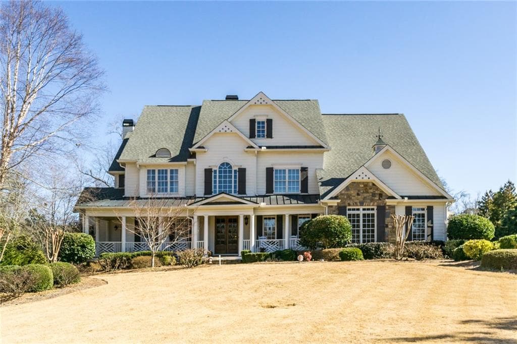 6 bedroom, 7,832 sq ft single family residence sold at 12585 Etris Road, Roswell, GA 30075