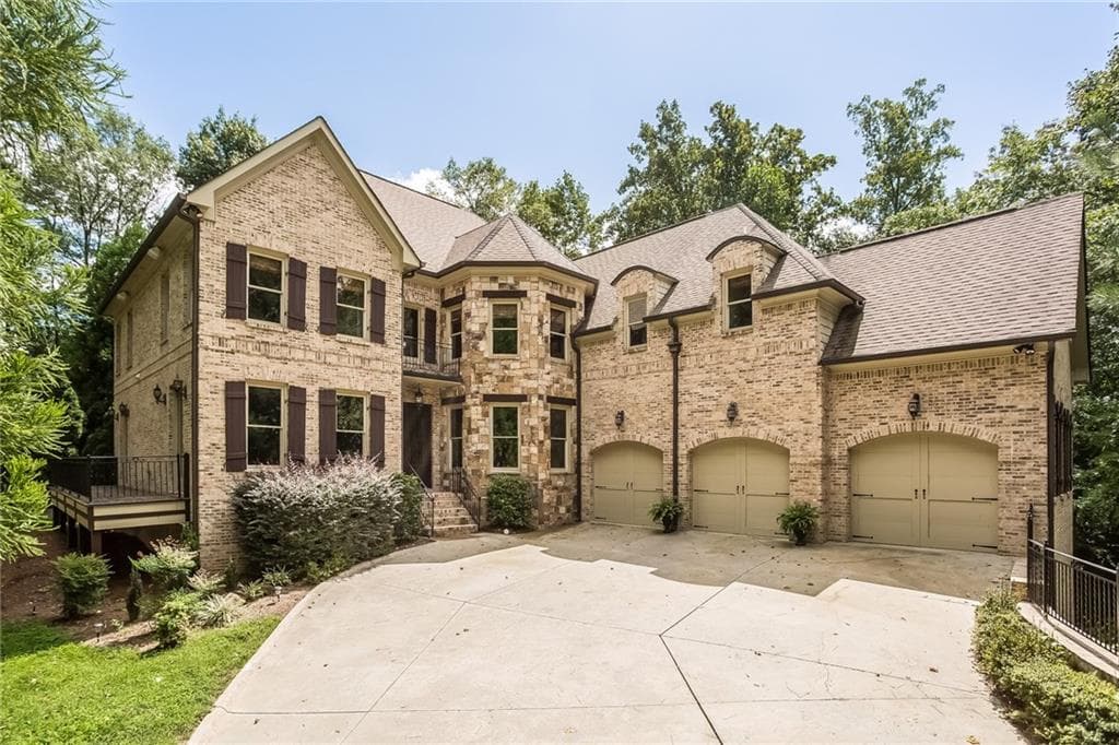 6 bedroom, 4,067 sq ft single family residence sold at 440 Majestic Cove, Milton, GA 30004