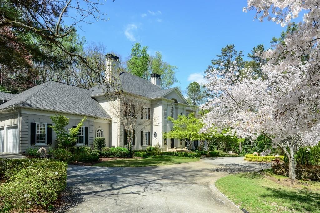 12 Powers Chase Circle, Sandy Springs, GA 30327 — most recent listing photo