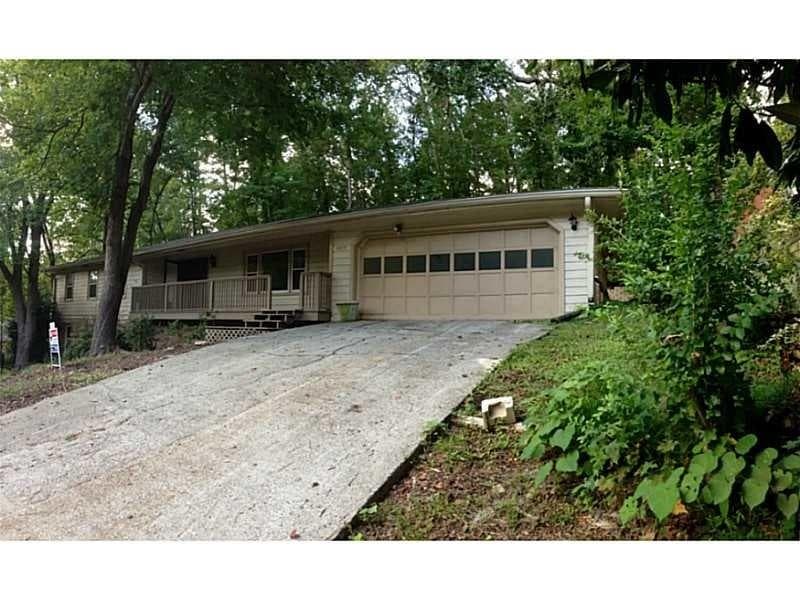 4 bedroom, 2,358 sq ft single family residence sold at 1875 SIX BRANCHES Drive, Roswell, GA 30076