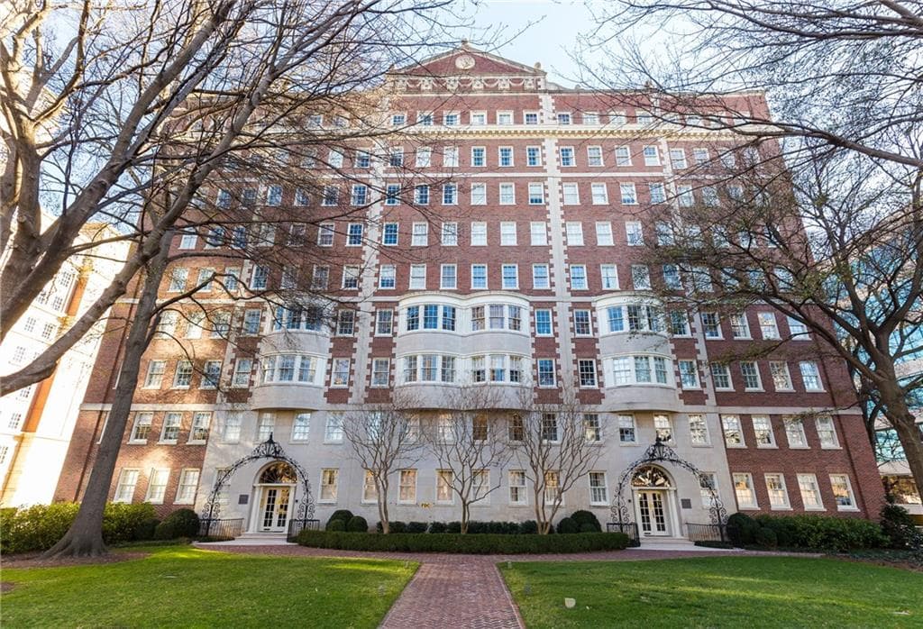 2 bedroom condominium sold at 1325 Peachtree Street 502, Atlanta, GA 30309