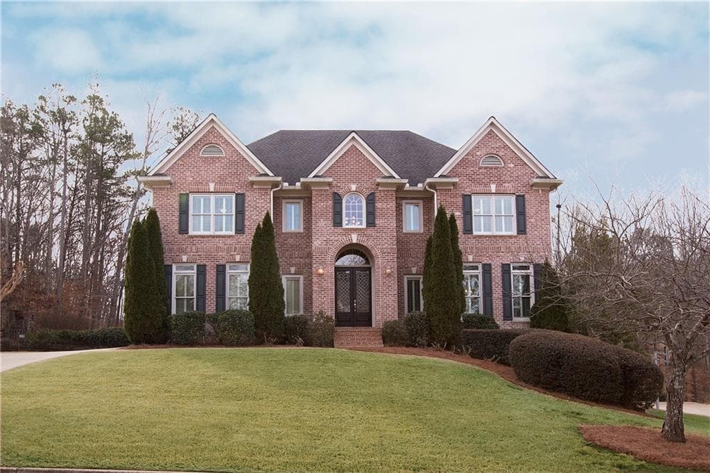 4 bedroom, 3,154 sq ft single family residence sold at 251 Cedarhurst Drive, Canton, GA 30115