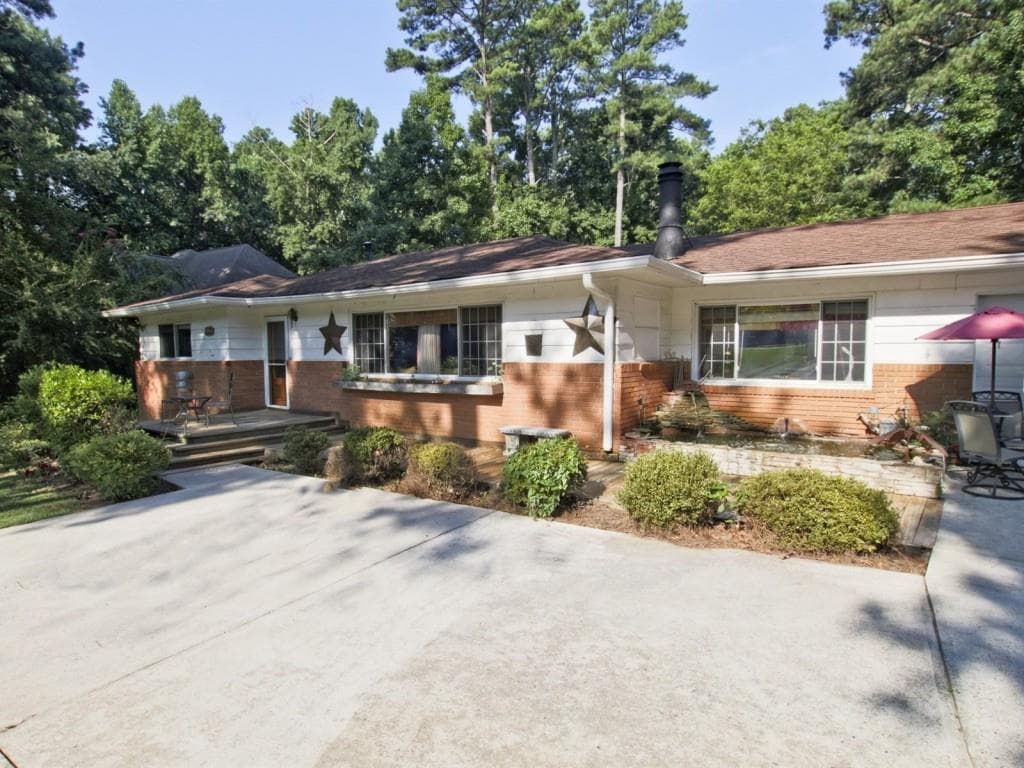 4180 King Springs Road, Smyrna, GA 30082 — most recent listing photo