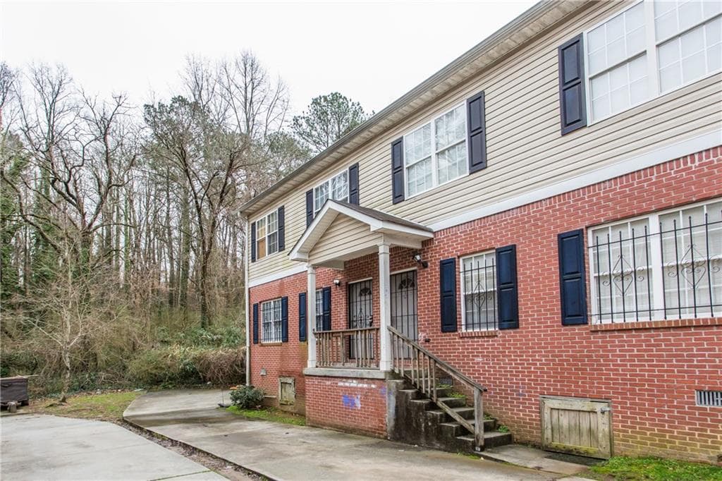 1015 Ada Avenue, Atlanta, GA 30318 — most recent listing photo