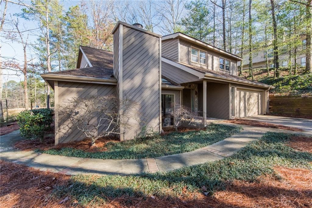 4 bedroom, 2,834 sq ft single family residence sold at 3380 Rivermont Parkway, Johns Creek, GA 30022