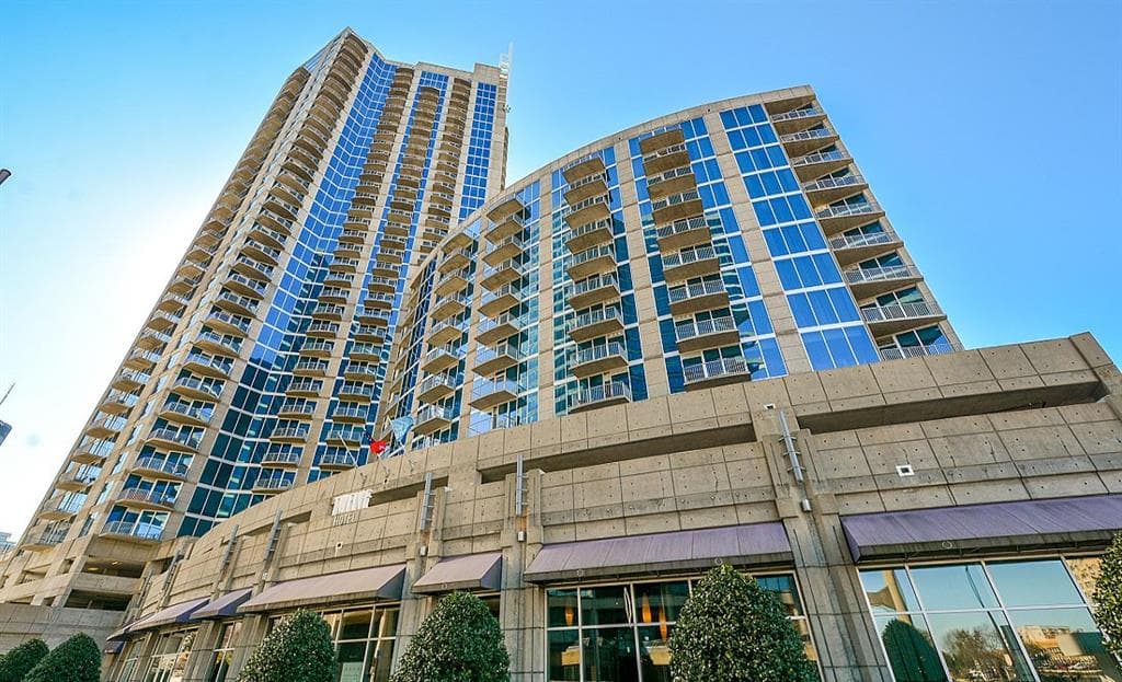 1 bedroom, 763 sq ft condominium sold at 400 W Peachtree Street 2708, Atlanta, GA 30308