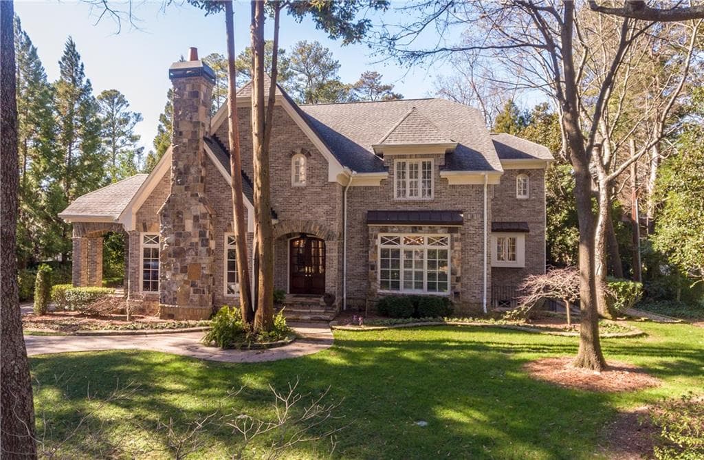 6 bedroom, 5,837 sq ft single family residence sold at 4370 E Brookhaven Drive, Atlanta, GA 30319