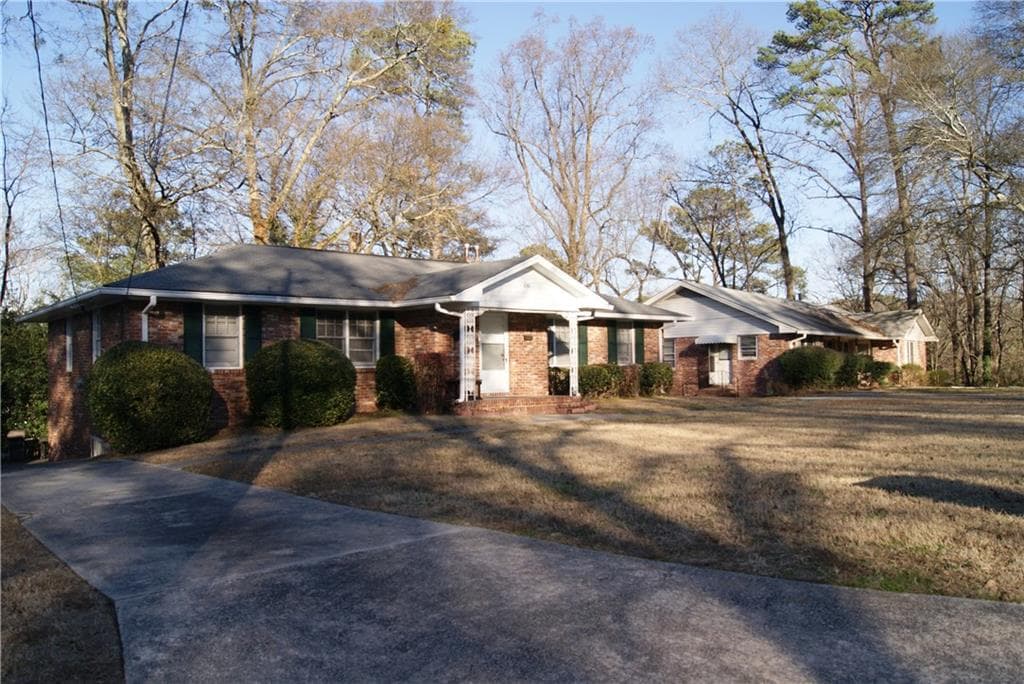 4 bedroom, 1,661 sq ft single family residence sold at 836 Marstevan Drive, Atlanta, GA 30306