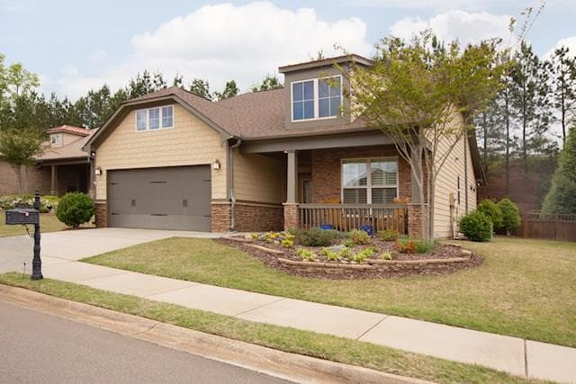 2 bedroom, 2,089 sq ft single family residence sold at 423 Larkspur Drive, Canton, GA 30114