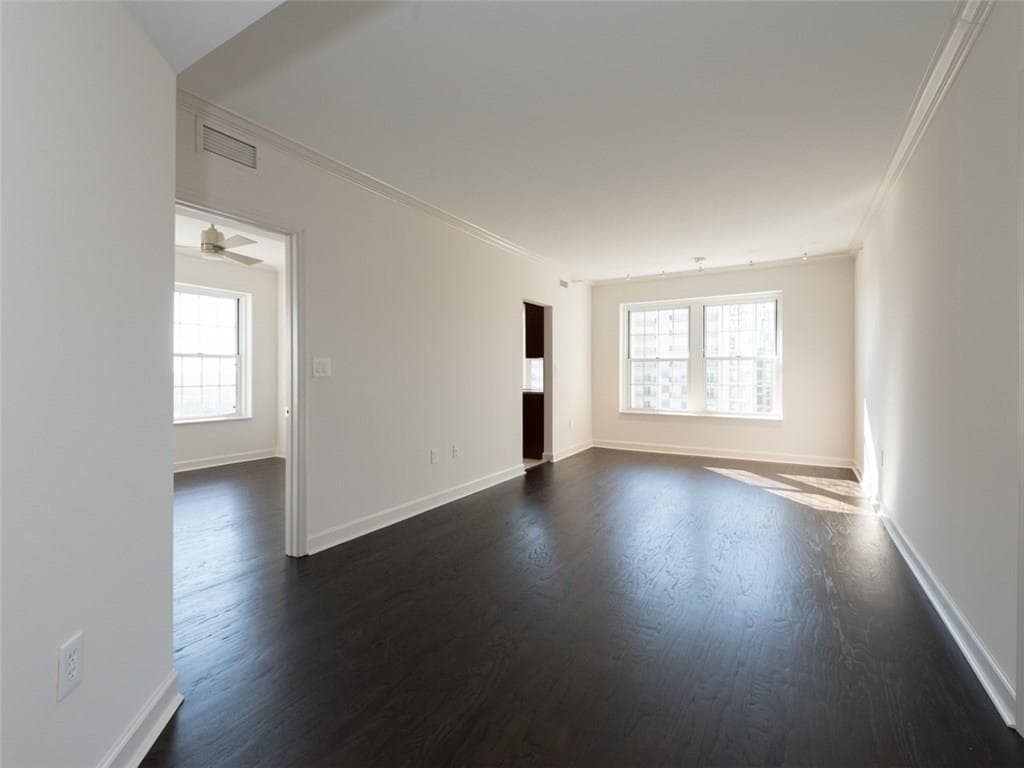 2 bedroom, 1,103 sq ft condominium sold at 199 14th Street 1605, Atlanta, GA 30309