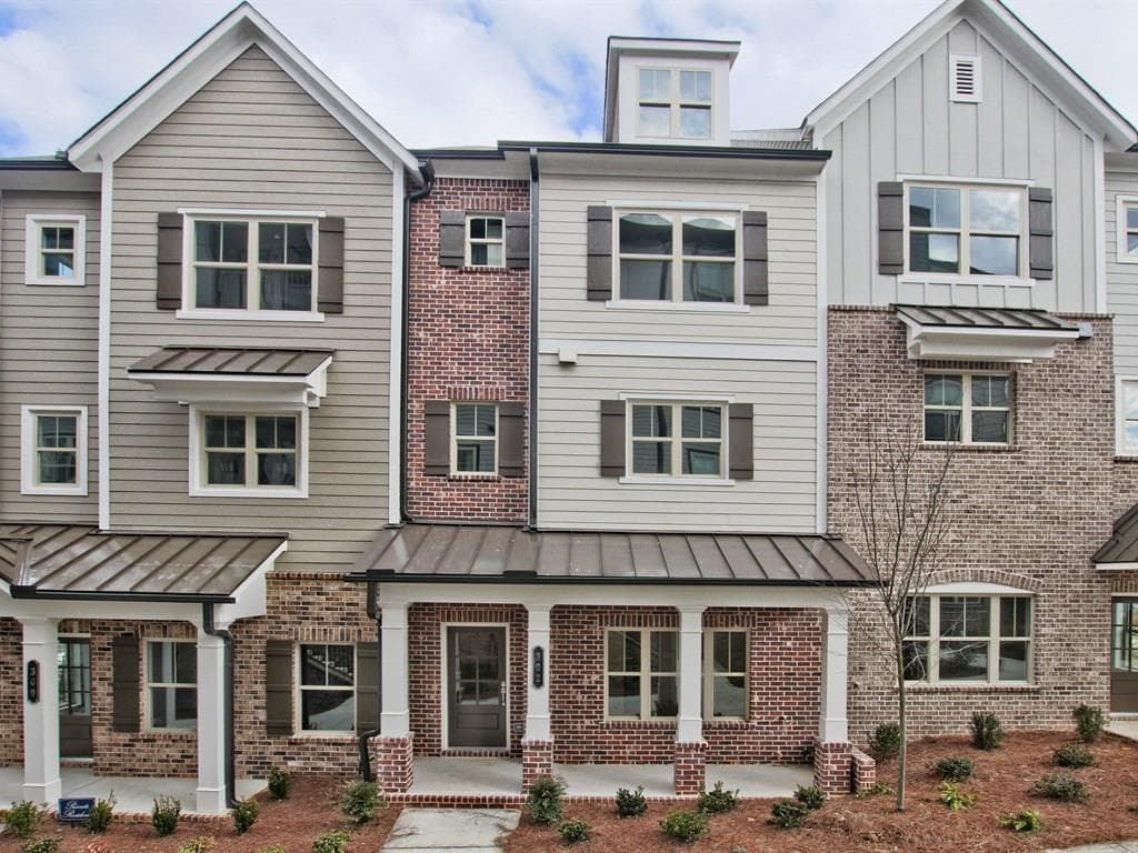 302 Lantana Lane 23, Woodstock, GA 30188 — most recent listing photo