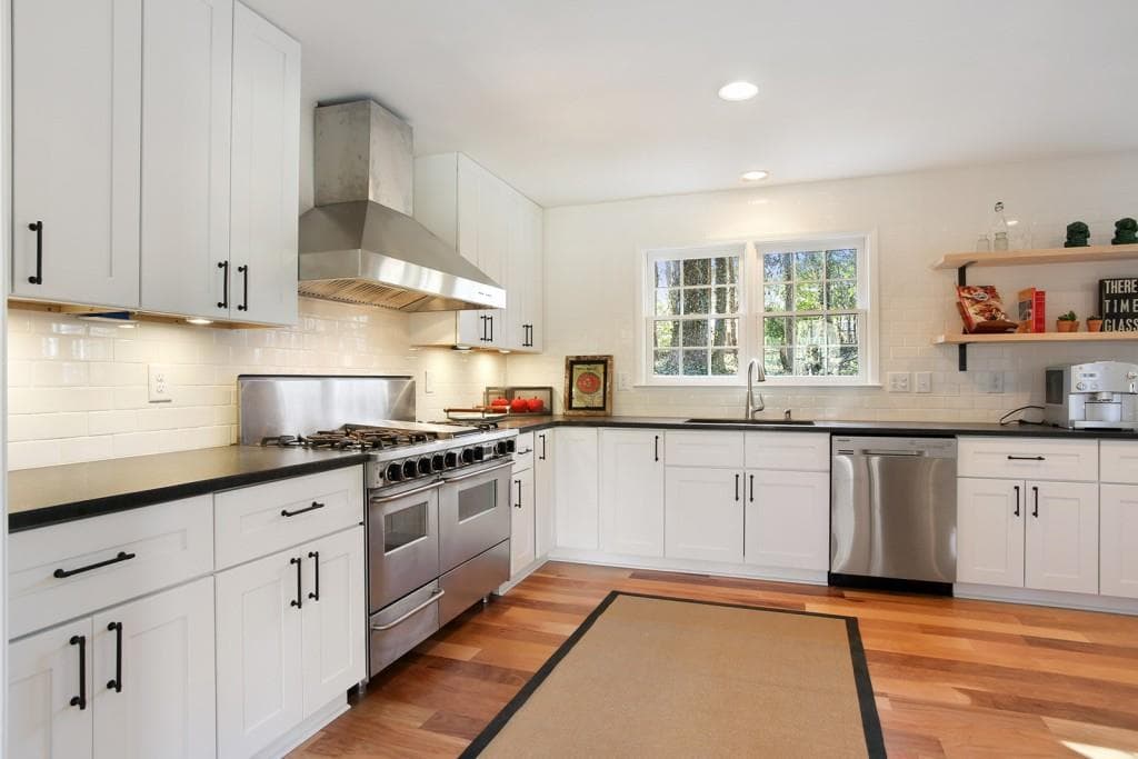 4 bedroom, 2,814 sq ft single family residence sold at 1429 Brookcliff Drive, Marietta, GA 30062