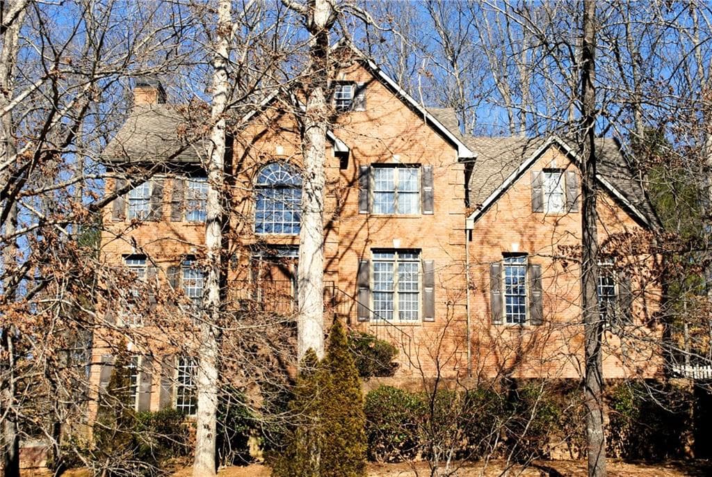 555 Millsbee Lane, Roswell, GA 30075 — most recent listing photo
