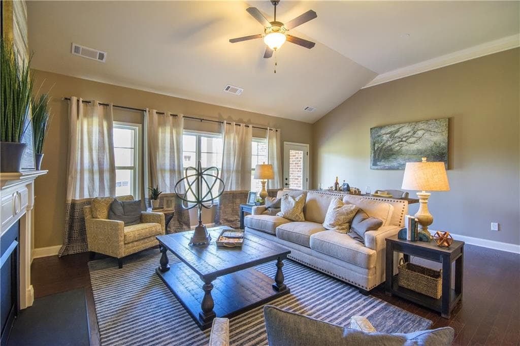 3 bedroom, 2,620 sq ft single family residence sold at 3701 Heirloom Loop Court, Buford, GA 30519