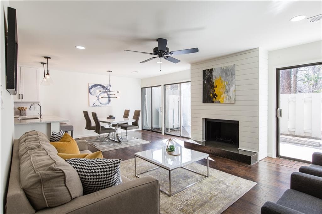 3 bedroom, 1,632 sq ft townhouse sold at 510 E Ponce De Leon Avenue K, Decatur, GA 30030