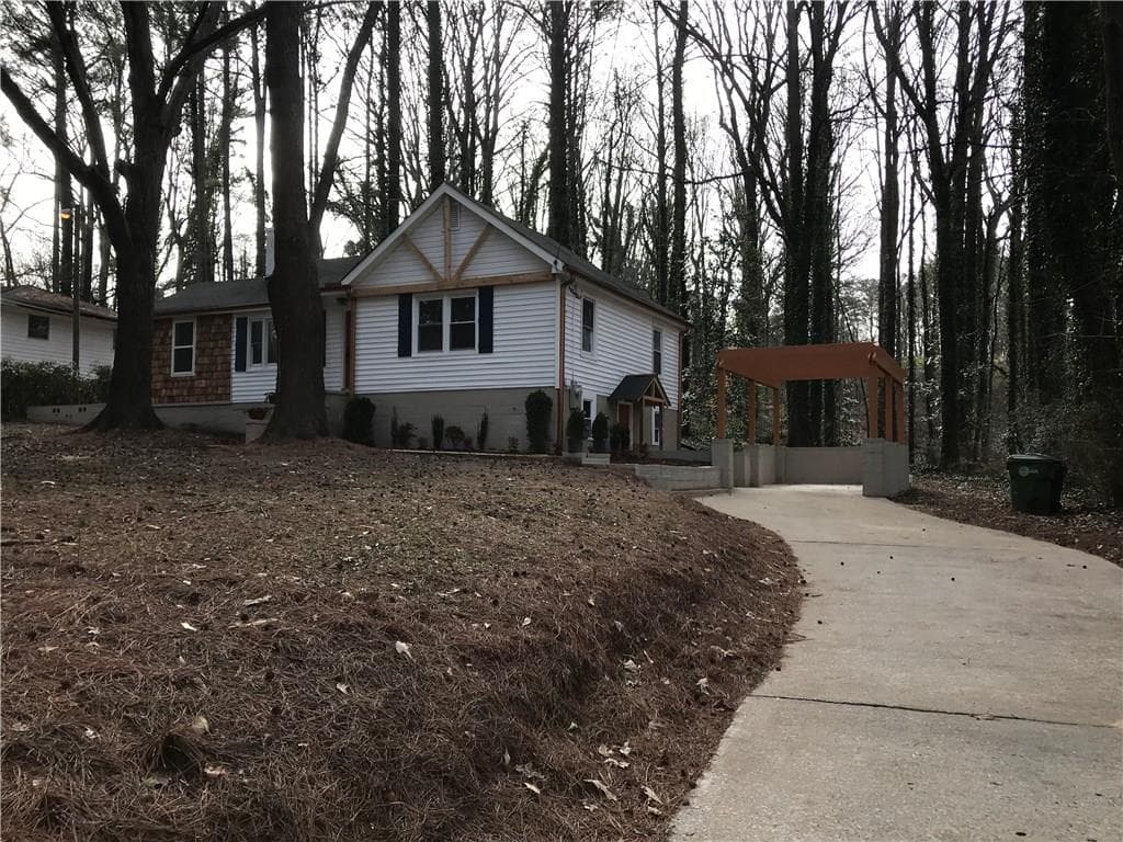 3 bedroom, 1,540 sq ft single family residence sold at 2746 Hedgewood Drive, Atlanta, GA 30311