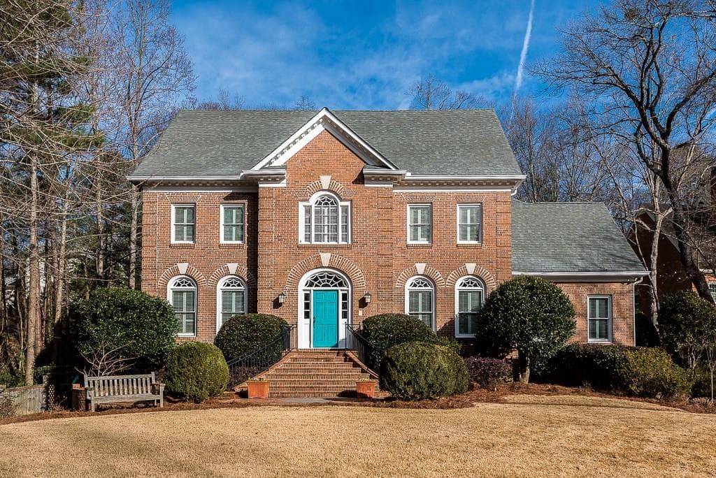 880 Powers Lake Drive, Sandy Springs, GA 30327 — most recent listing photo