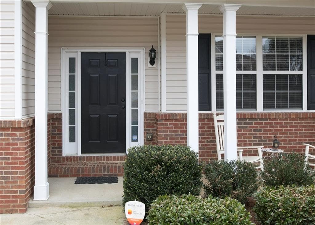 305 Penfield Circle, Sugar Hill, GA 30518 — most recent listing photo