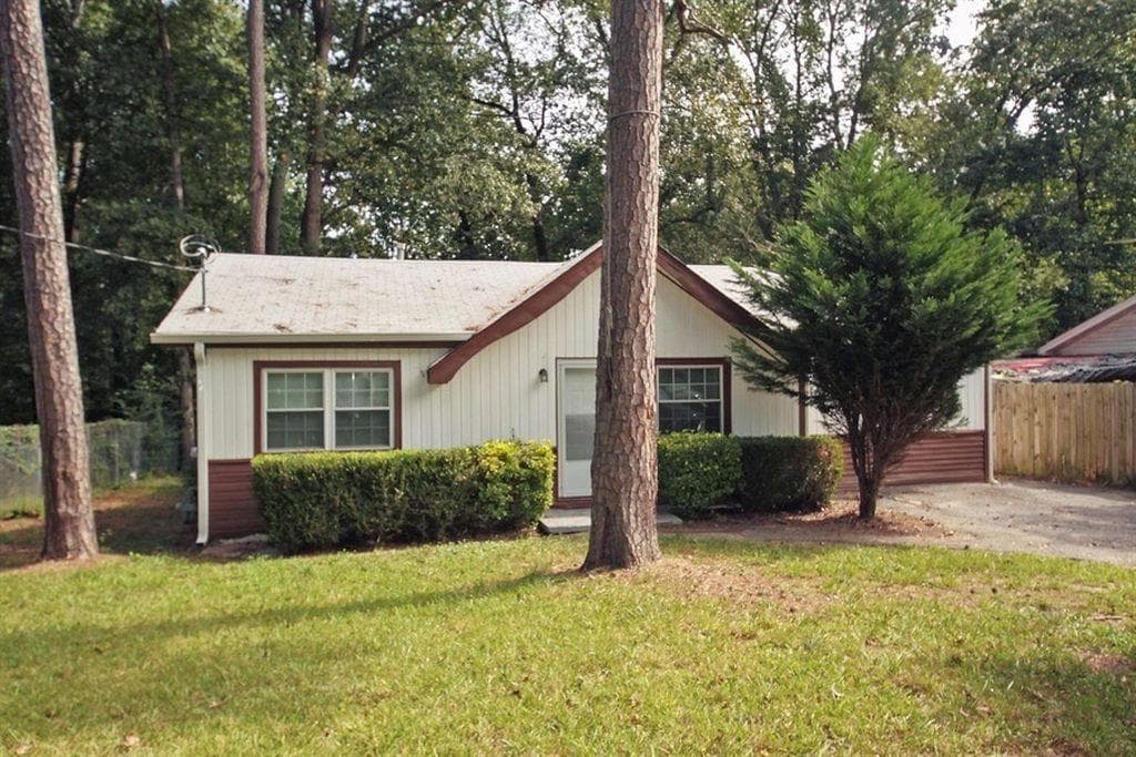 5795 Hillside Drive, Atlanta, GA 30340 — most recent listing photo