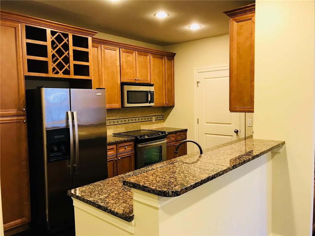 2 bedroom, 1,251 sq ft condominium sold at 901 Abernathy Road 5140, Atlanta, GA 30328