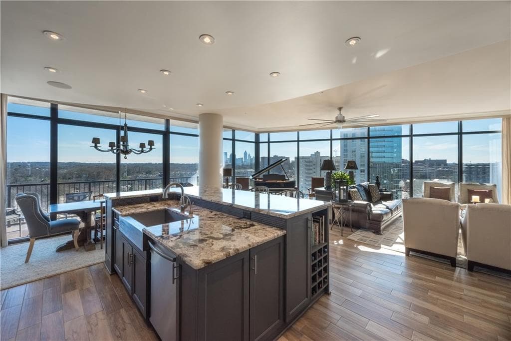 4 bedroom, 3,748 sq ft condominium sold at 2233 Peachtree Road 905, Atlanta, GA 30309