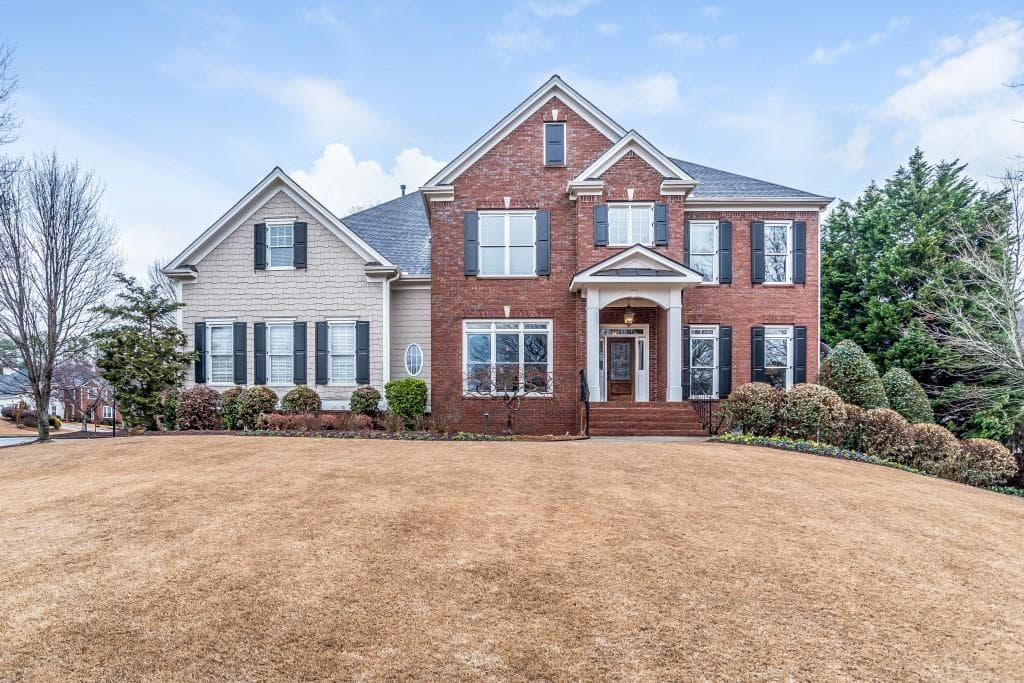 5 bedroom, 7,125 sq ft single family residence sold at 3055 Bellingrath Boulevard, Roswell, GA 30076