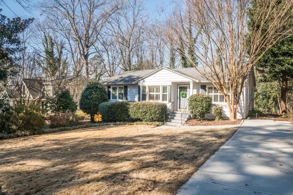 2 bedroom, 1,126 sq ft single family residence sold at 1720 Bridgeport Drive, Atlanta, GA 30329