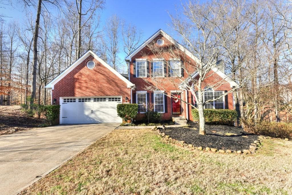 4 bedroom, 2,260 sq ft single family residence sold at 3425 Ashton Drive, Suwanee, GA 30024