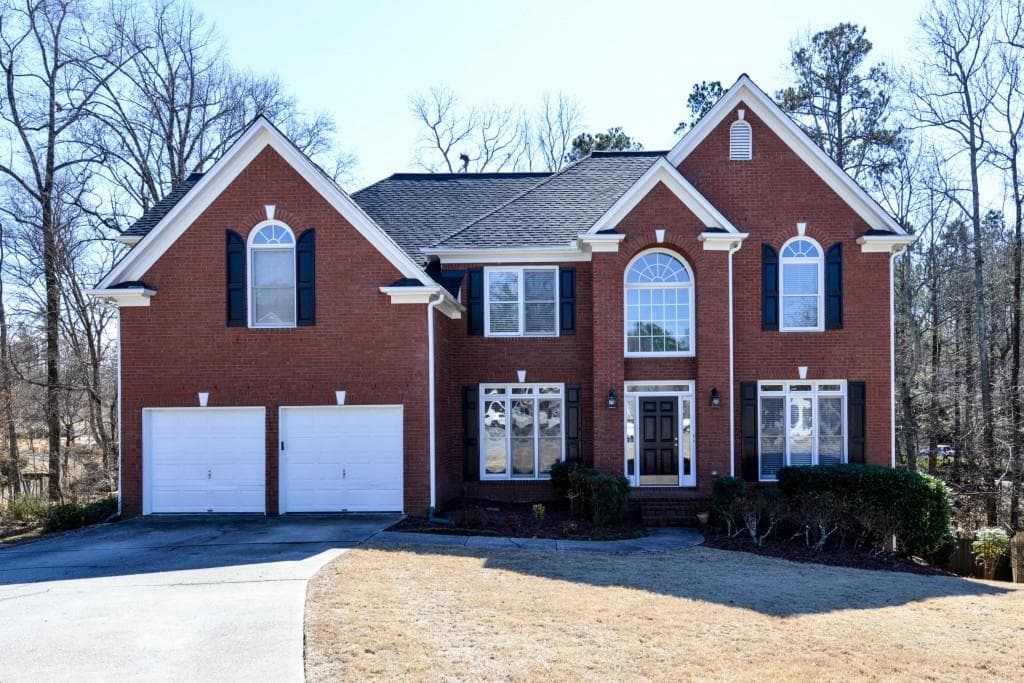5 bedroom, 4,294 sq ft single family residence sold at 1091 Fairecroft Court, Suwanee, GA 30024