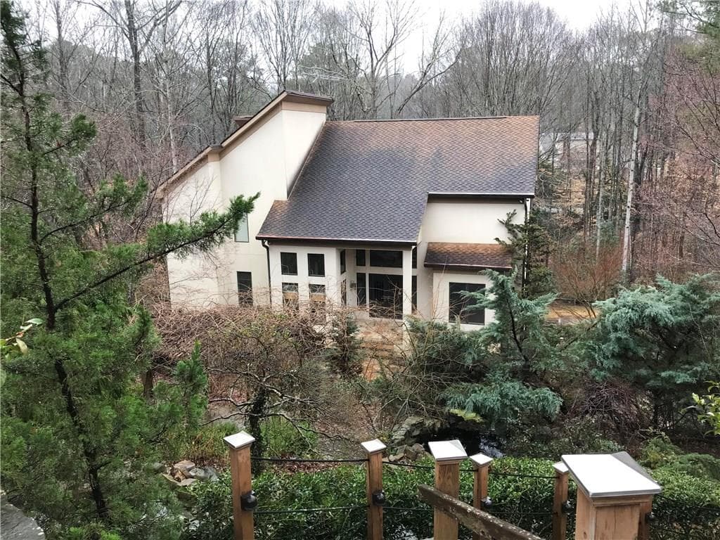 8410 Valemont Drive, Sandy Springs, GA 30350 — most recent listing photo