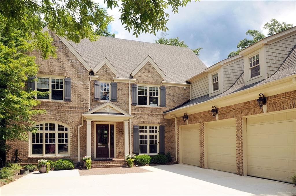 6 bedroom, 5,398 sq ft single family residence sold at 1625 High Trail, Atlanta, GA 30339